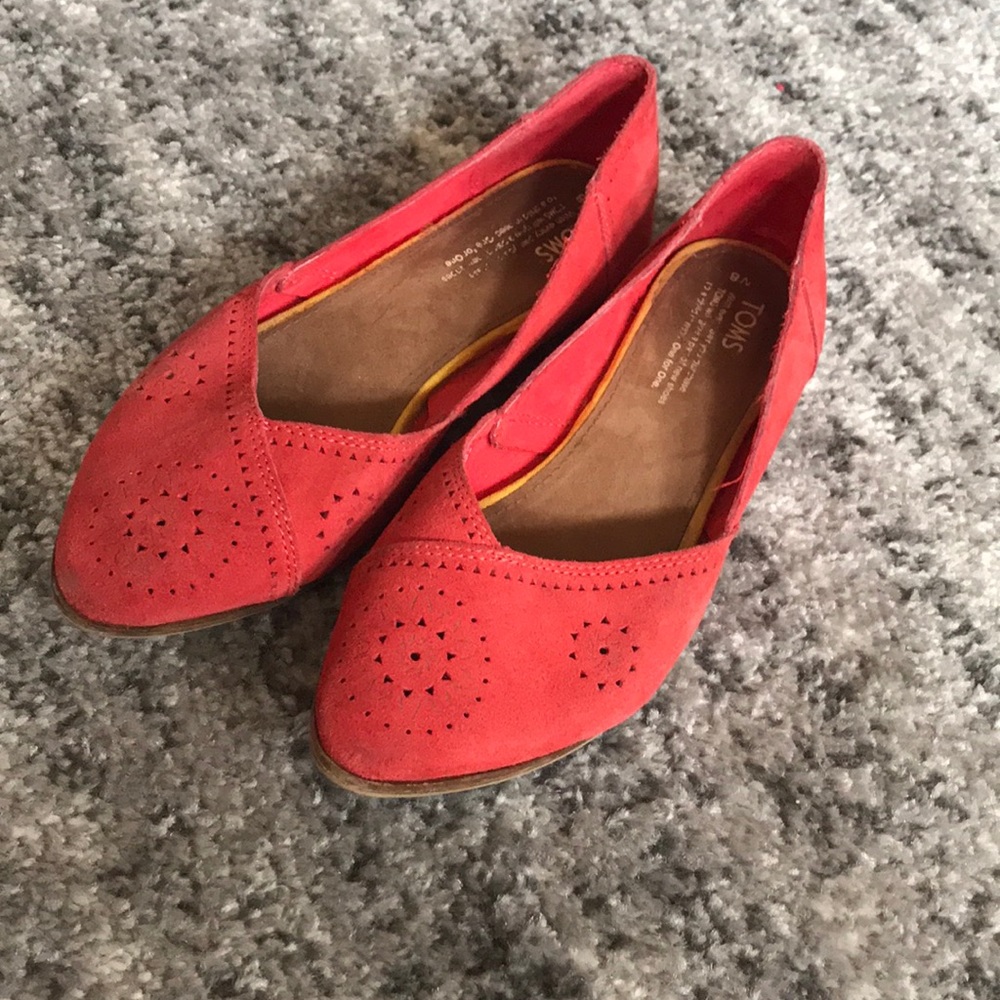 Red TOMS Jutti Flats